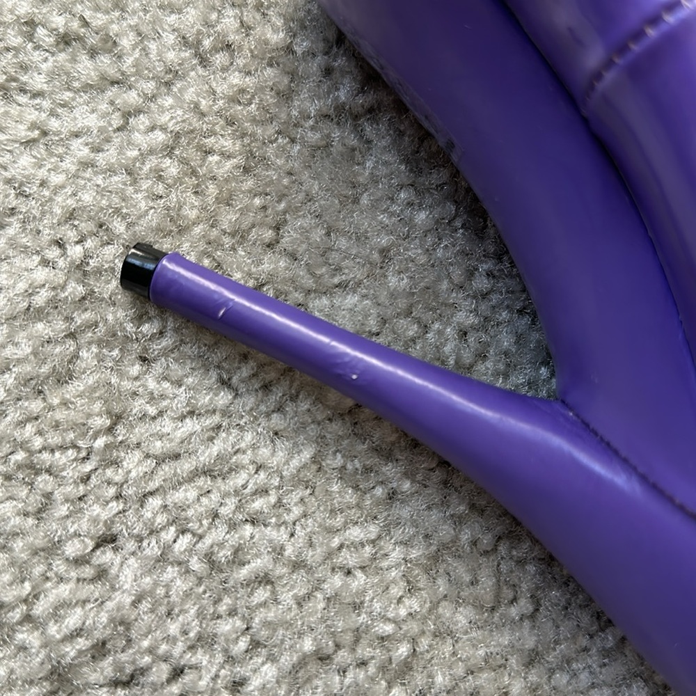 Michael Antonio Purple Pumps - Picture 3 of 6